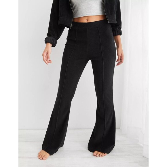 Aerie Flare Pant Size Small Pull On Groove On Rib Velour Pants True Black Retro - Picture 1 of 9